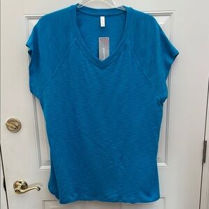 Exertek Blue V-Neck Workout Tee.  2X.  NWT